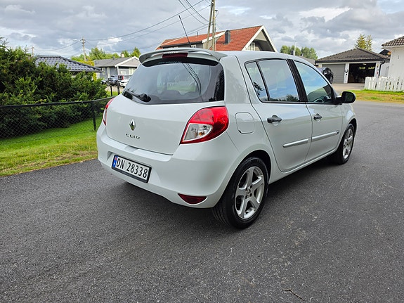 Renault Clio 7 of 25