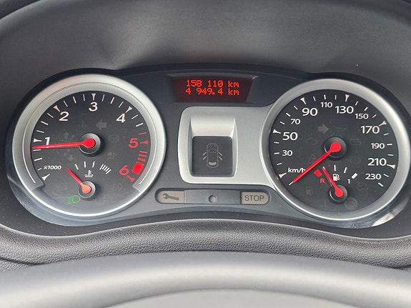 Renault Clio 13 of 25