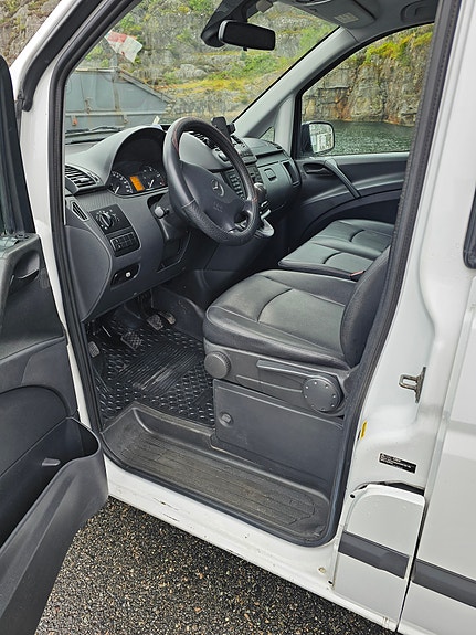 Mercedes-Benz Vito 113 6 of 15