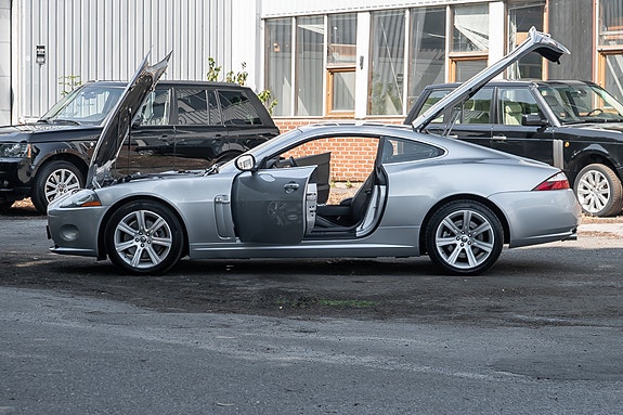 Jaguar XK 9 of 30