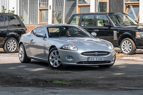 Jaguar XK 3 of 30