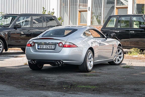 Jaguar XK 6 of 30