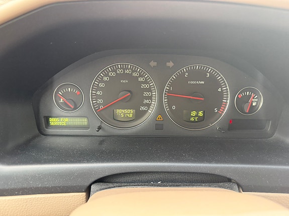 Volvo V70 5 of 5