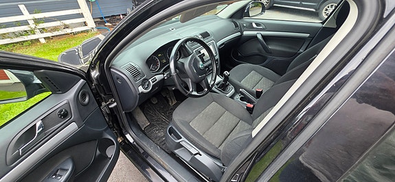Skoda Octavia 6 of 18