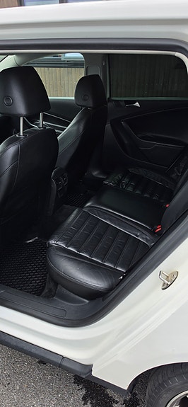Volkswagen Passat 9 of 24