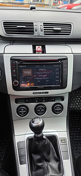 Volkswagen Passat 12 of 24