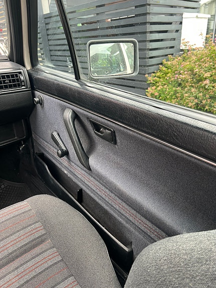 Volkswagen Golf II 9 of 24
