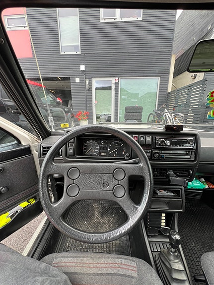 Volkswagen Golf II 7 of 24