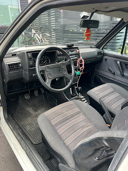 Volkswagen Golf II 6 of 24
