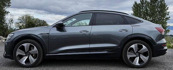 Audi e-tron 3 of 27
