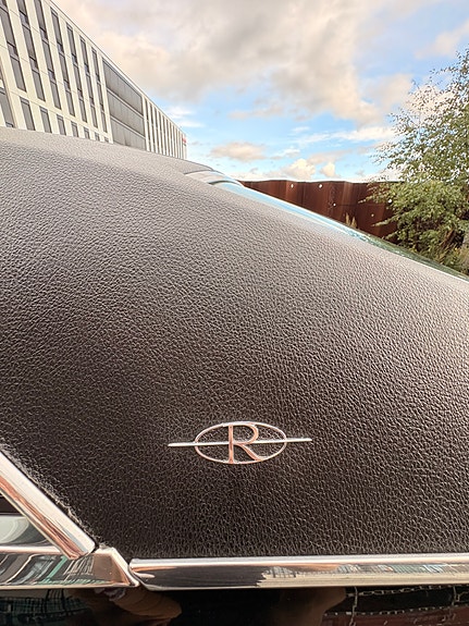 Buick Riviera 10 of 27