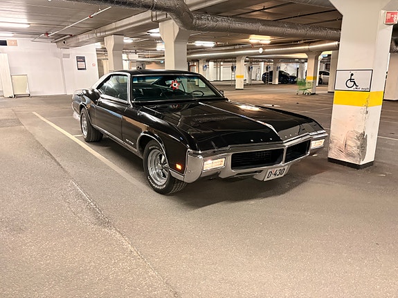 Buick Riviera 19 of 27