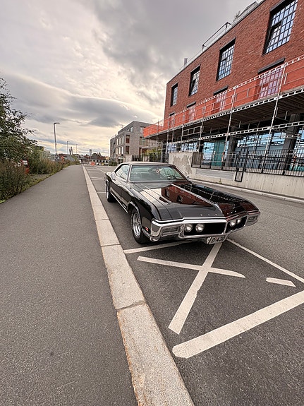 Buick Riviera 3 of 27