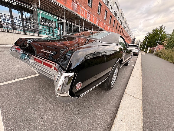 Buick Riviera 14 of 27