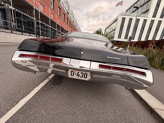 Buick Riviera 13 of 27