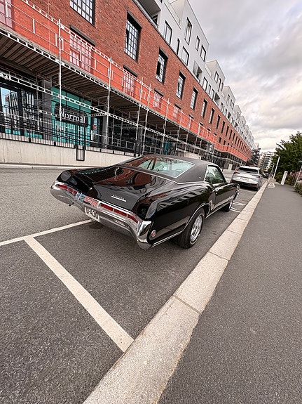 Buick Riviera 4 of 27