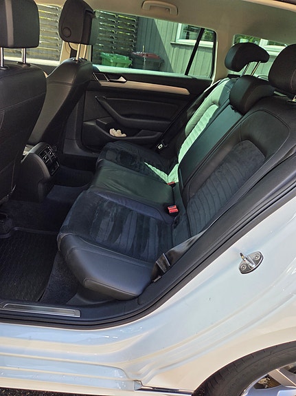 Volkswagen Passat 15 of 19