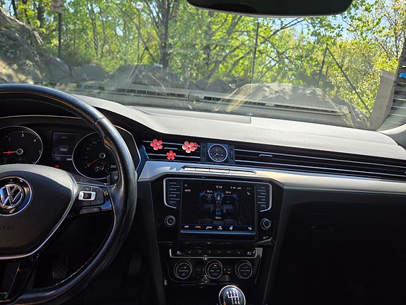 Volkswagen Passat 11 of 19
