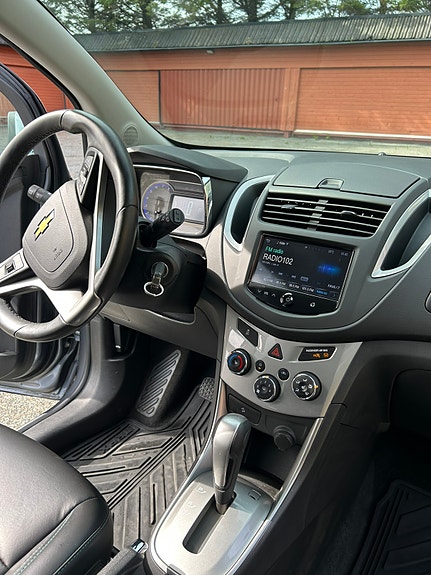 Chevrolet Trax 21 of 30