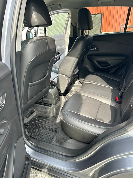 Chevrolet Trax 23 of 30