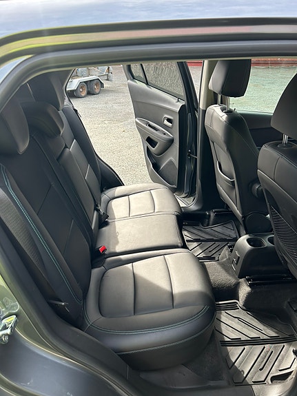 Chevrolet Trax 26 of 30