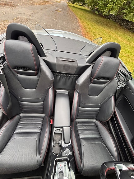 Mercedes-Benz SLC180 17 of 30