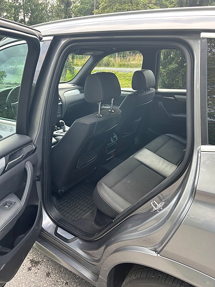 BMW X3 8 of 13