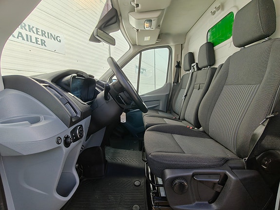 Ford Transit 11 of 29