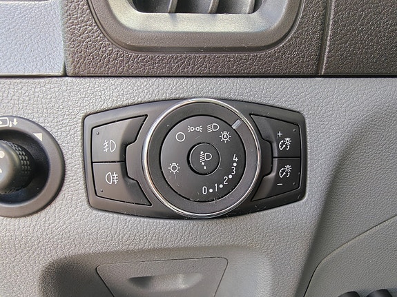 Ford Transit 15 of 29