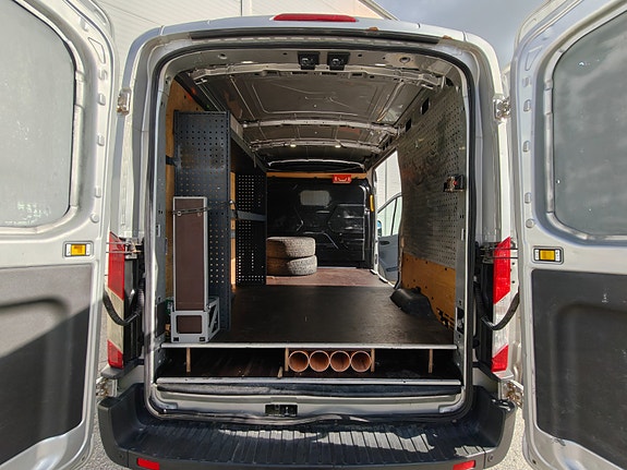 Ford Transit 26 of 29