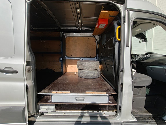 Ford Transit 24 of 29
