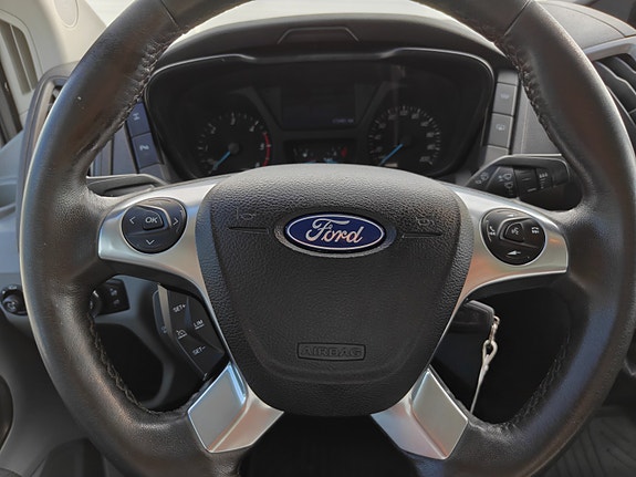 Ford Transit 17 of 29