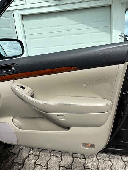 Toyota Avensis 9 of 18