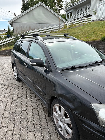 Toyota Avensis 14 of 18