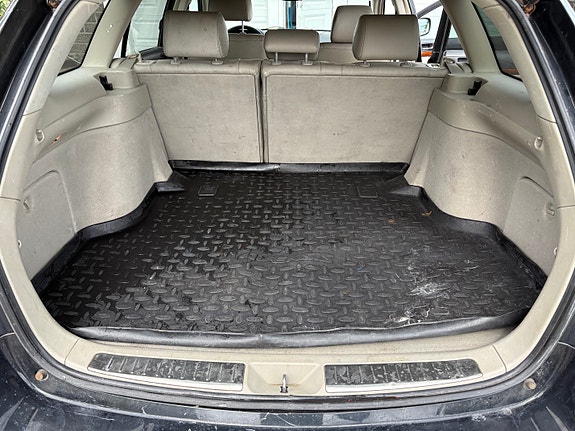 Toyota Avensis 4 of 18