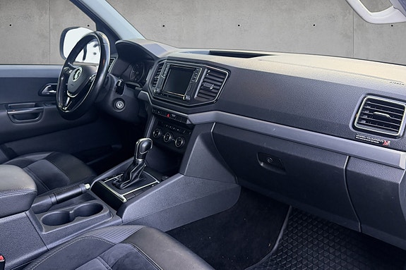 Volkswagen Amarok 12 of 17