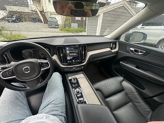 Volvo XC60 17 of 18