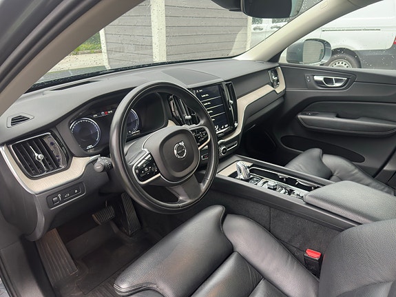 Volvo XC60 16 of 18