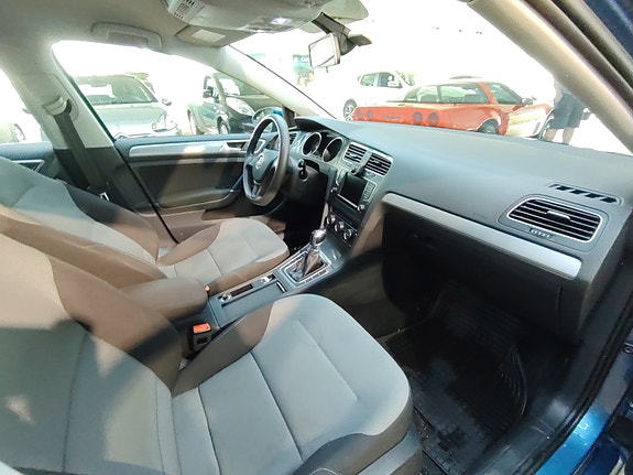 Volkswagen Golf 14 of 18