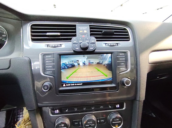 Volkswagen Golf 13 of 18