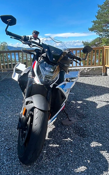 BMW M 1000 R 2 of 9