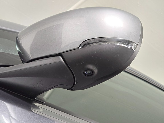 Nissan Leaf 28 of 30
