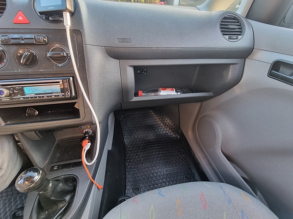 Volkswagen Caddy Maxi 24 of 30