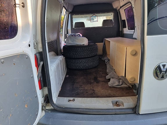 Volkswagen Caddy Maxi 8 of 30