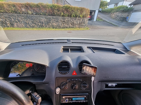 Volkswagen Caddy Maxi 25 of 30