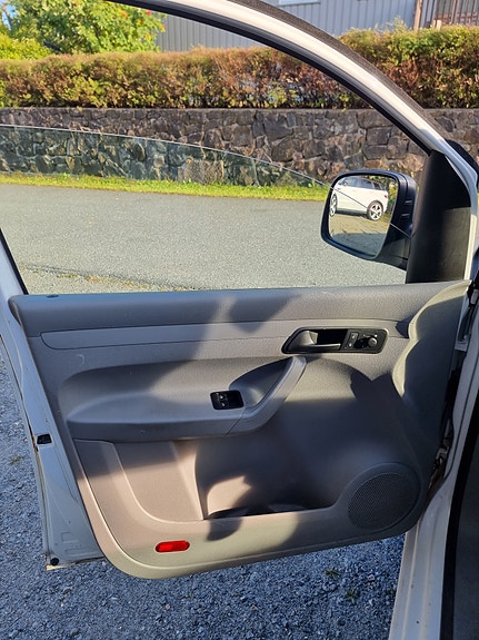 Volkswagen Caddy Maxi 3 of 30