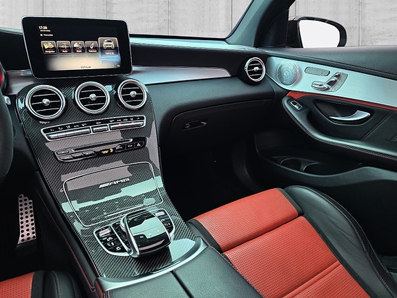 Mercedes-Benz GLC63 21 of 30