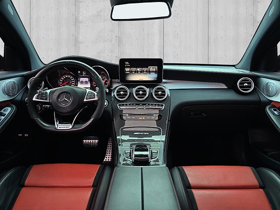 Mercedes-Benz GLC63 20 of 30