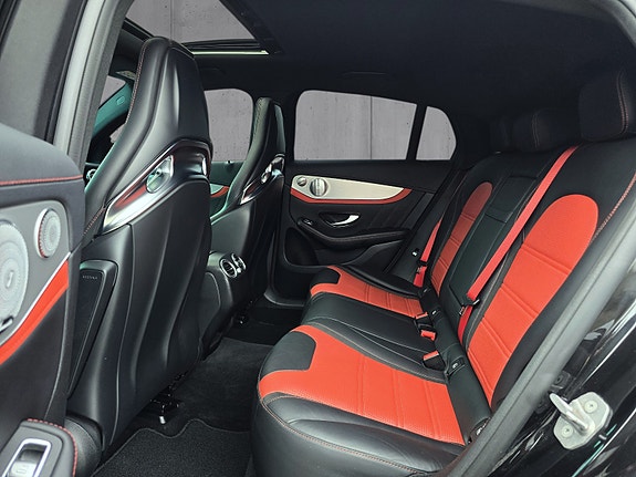 Mercedes-Benz GLC63 14 of 30