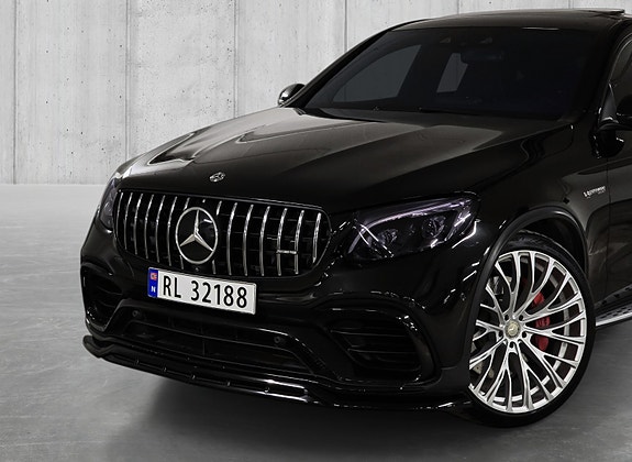 Mercedes-Benz GLC63 4 of 30